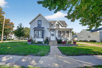 /international/us/120-nw-5th-avenue-waverly-ia-110120149497/