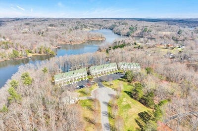 /international/us/231-mountain-cove-dr-hardy-va-110108910060/