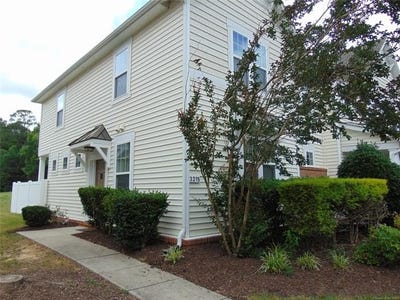 /international/us/3215-kenton-court-toano-va-110108706490/