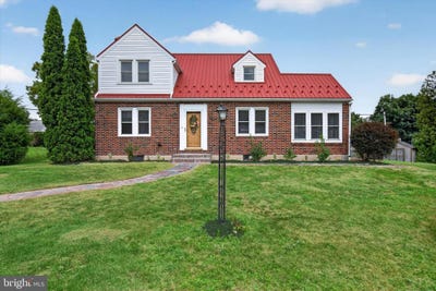 /international/us/111-e-main-street-elizabethville-pa-110109801124/