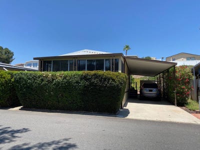 /international/us/9395-harritt-rd-201-lakeside-ca-110100481774/