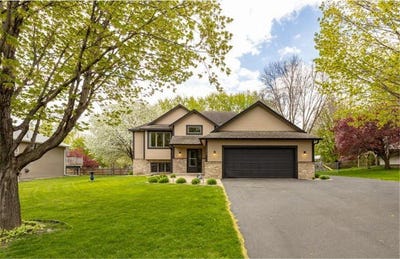 /international/us/17373-idlewood-way-lakeville-mn-110107870021/