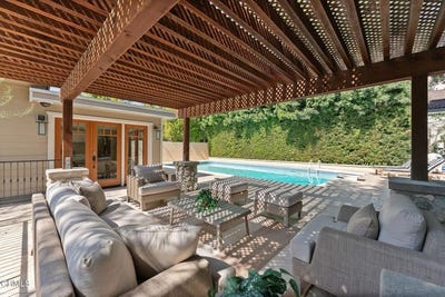 /international/us/130-s-arroyo-boulevard-pasadena-ca-110108660245/