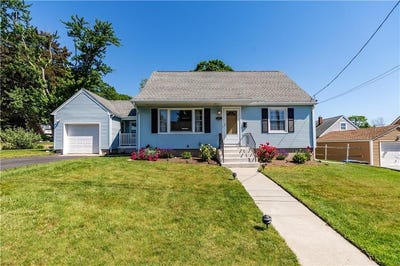 /international/us/11-bellevue-drive-cranston-ri-110108493159/