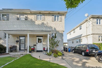 /international/us/65-amber-street-staten-island-ny-110110303272/