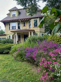 /international/us/110-montclair-ave-montclair-twp-nj-110108678216/