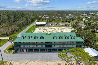 /international/us/15-nw-first-street-unit-207-steinhatchee-fl-110100705481/