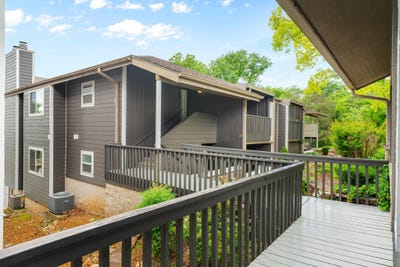/international/us/118-w-hensley-street-branson-mo-110099398282/