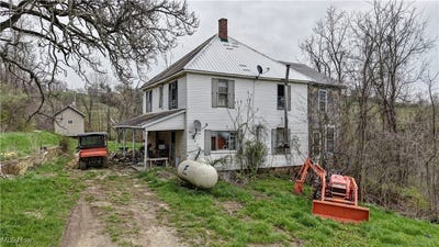 /international/us/32580-clyde-ruble-road-lewisville-oh-110098757188/