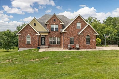 /international/us/11109-club-view-drive-st-joseph-mo-110099906272/