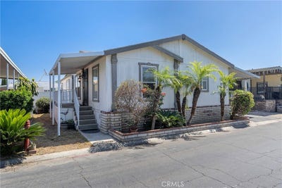 /international/us/300-n-rampart-orange-ca-110108575202/