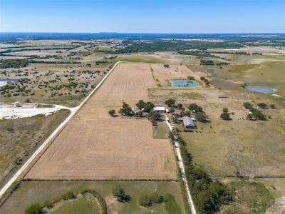 /international/us/7165-county-road-1232-godley-tx-110102879521/