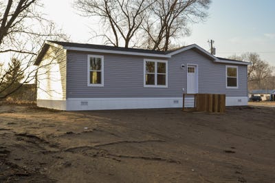 /international/us/102-w-grey-street-boscobel-wi-110106157129/