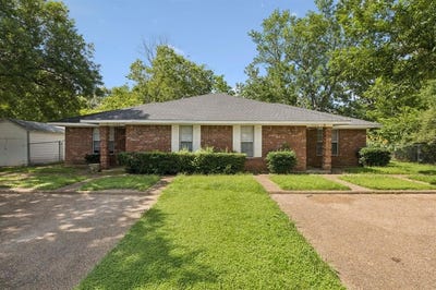 /international/us/1104-1106-e-high-street-terrell-tx-110100503014/