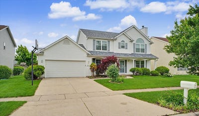 /international/us/611-buttercup-drive-savoy-il-110108198490/