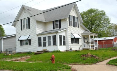/international/us/401-n-dearborn-street-maquoketa-ia-110107637511/