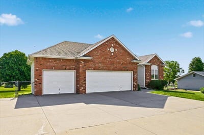 /international/us/810-lincoln-street-minden-ia-110108016822/