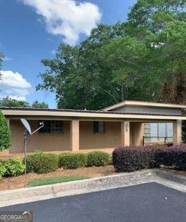 /international/us/160-cown-drive-loganville-ga-110107843300/