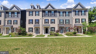 /international/us/7607-presidential-parkway-upper-marlboro-md-110108439957/