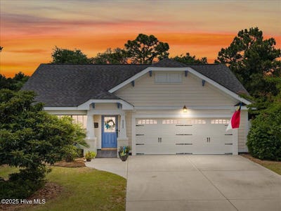 /international/us/2121-maple-leaf-drive-southport-nc-110099690474/