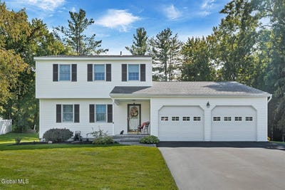 /international/us/124-horizon-view-drive-east-greenbush-ny-110110342164/