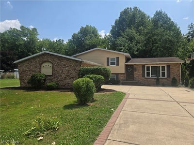 /international/us/2042-coit-drive-nw-warren-oh-110109161177/