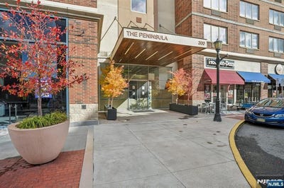 /international/us/3110-city-city-place-edgewater-nj-110108352622/