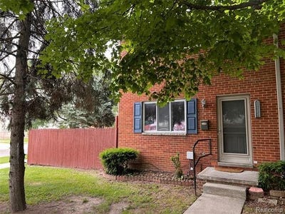 /international/us/25709-salem-roseville-mi-110109117094/