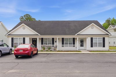 /international/us/300-country-manor-dr-conway-sc-110107696847/