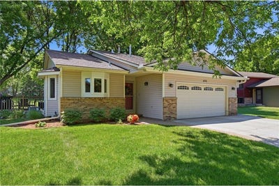 /international/us/876-curry-trail-eagan-mn-110108572066/