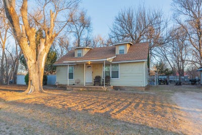 /international/us/216-w-5th-st-lefors-tx-110106473533/