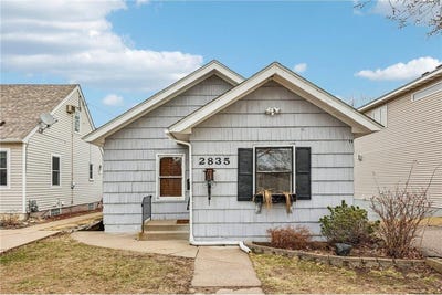 /international/us/2835-toledo-avenue-s-saint-louis-park-mn-110107354648/