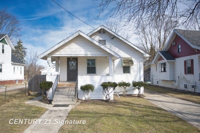 /international/us/308-s-elm-saginaw-mi-110098132882/