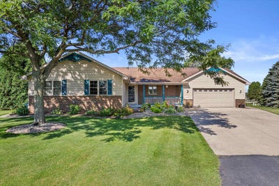 /international/us/w2543-skyview-court-appleton-wi-110100951040/