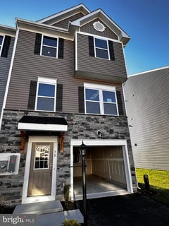 /international/us/30-trotting-road-inwood-wv-110107890586/