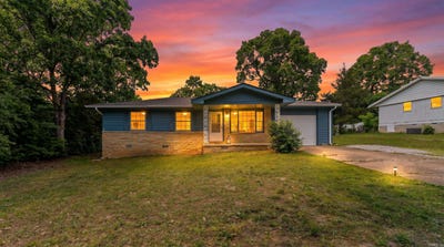 /international/us/908-n-manor-drive-horseshoe-bend-ar-110108178812/
