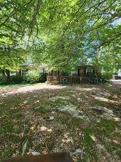 /international/us/123-wilson-circle-williamsburg-va-110108873670/