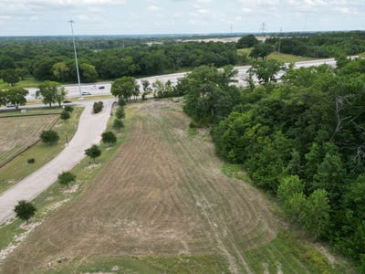 /international/us/gateway-drive-lot-22-26-sherman-tx-110101454284/