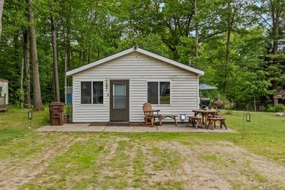 /international/us/11681-heron-drive-lakeview-mi-110100262987/