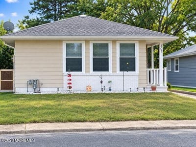 /international/us/307-barbados-drive-n-toms-river-nj-110120055000/