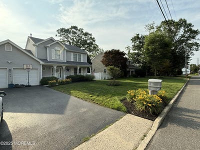 /international/us/209-academy-lane-manahawkin-nj-110100703748/
