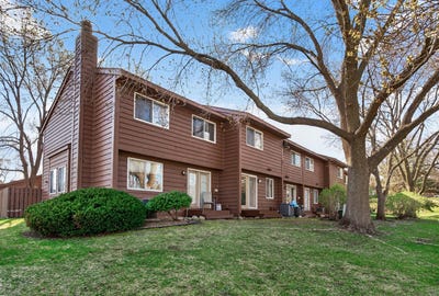 /international/us/2457-crestwood-drive-north-saint-paul-mn-110107519569/