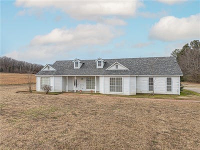 /international/us/5211-old-forest-grove-road-charleston-ar-110105054062/