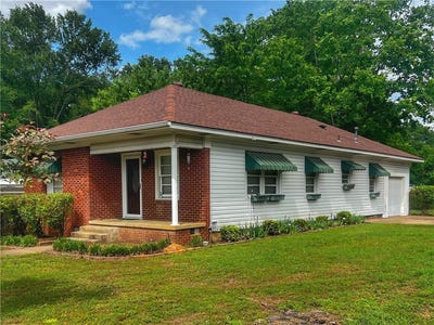 /international/us/1300-n-boston-avenue-russellville-ar-110107717312/