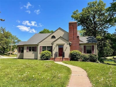 /international/us/26-birch-street-ne-new-london-mn-110108335508/