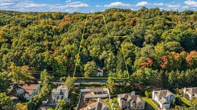 /international/us/125-w-lindsley-rd-cedar-grove-twp-nj-110120415408/
