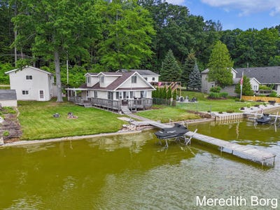 /international/us/9264-redwood-drive-newaygo-mi-110100634792/