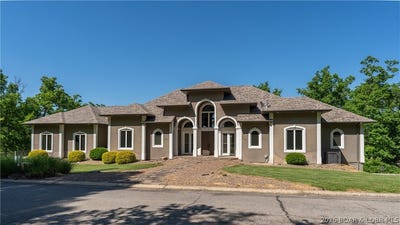 /international/us/120-w-cross-fox-trail-camdenton-mo-110107928591/