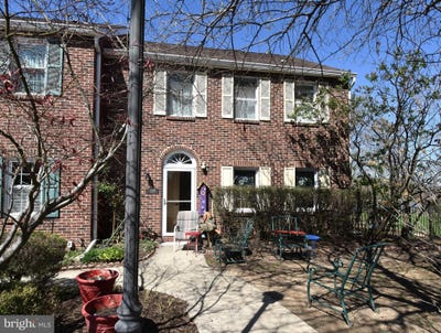 /international/us/333-e-pearl-street-burlington-nj-110107158510/