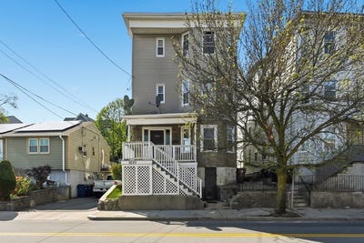 /international/us/1661-n-shore-rd-revere-ma-110108034886/